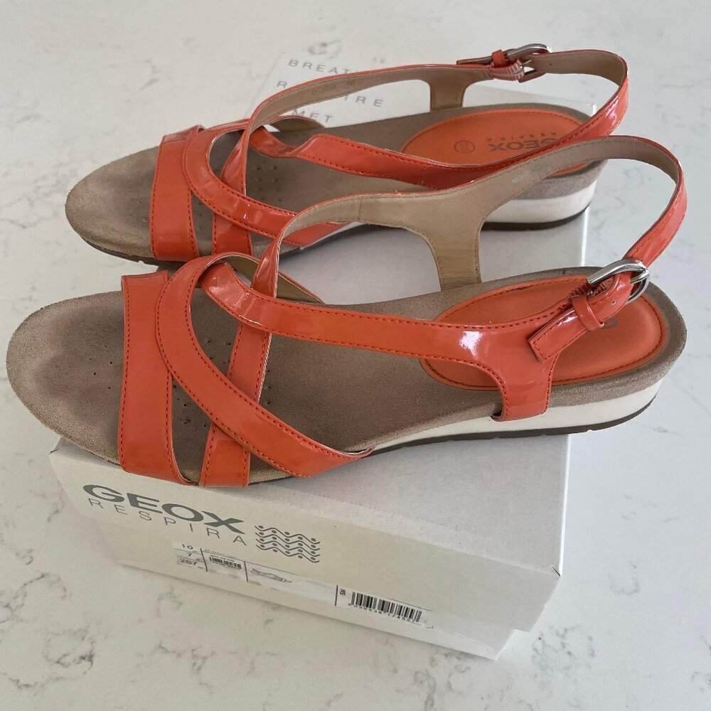 Geox Respira Formosa 1" Wedge Heel Strappy Sandals Buckle Close Lt Orange Sz 10